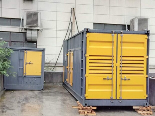 新乡发电机空气滤清器多久更换一次比较好？